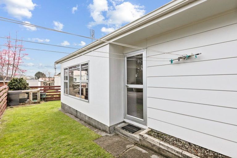 Photo of property in 3/166 Ngamotu Road, Spotswood, New Plymouth, 4310