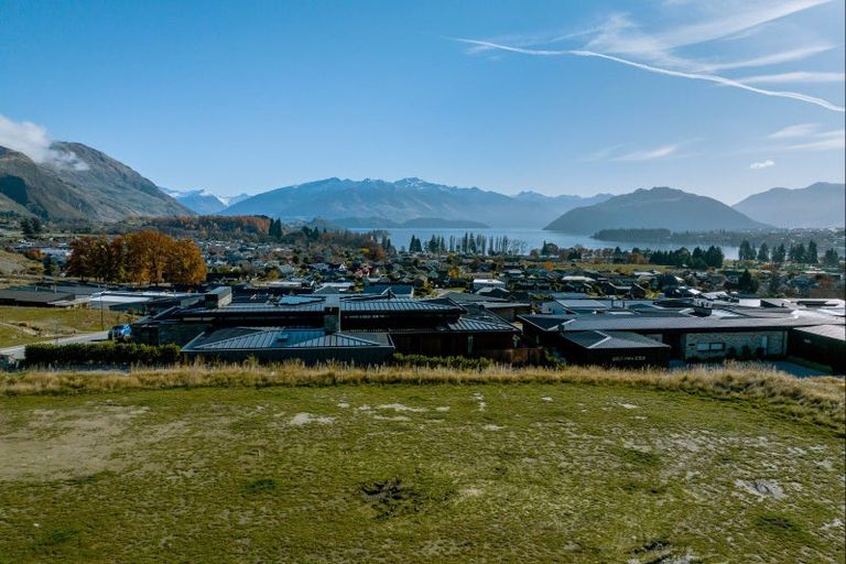 Photo of property in Meadowstone Alpha Series, 2 Petalite Lane, Wanaka, 9305