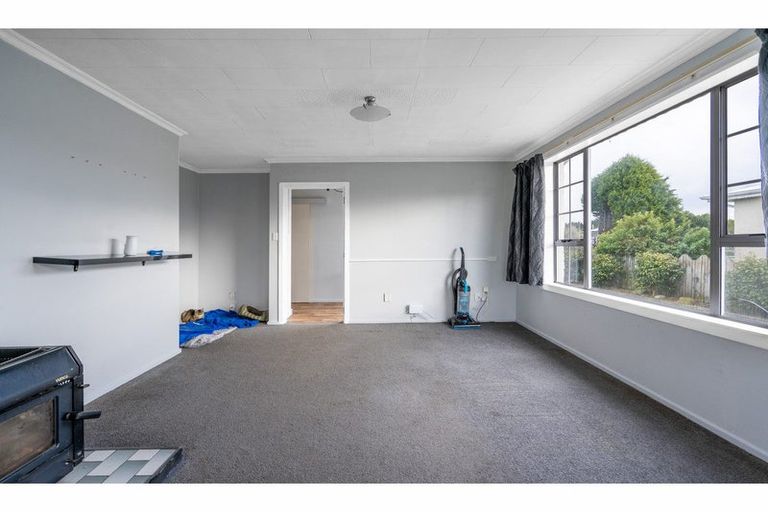 Photo of property in 22 Dunbeath Crescent, Kew, Invercargill, 9812