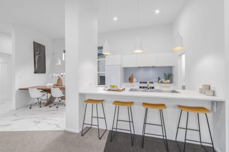 Photo of property in 8 Cass Bay Place, Cass Bay, Lyttelton, 8082