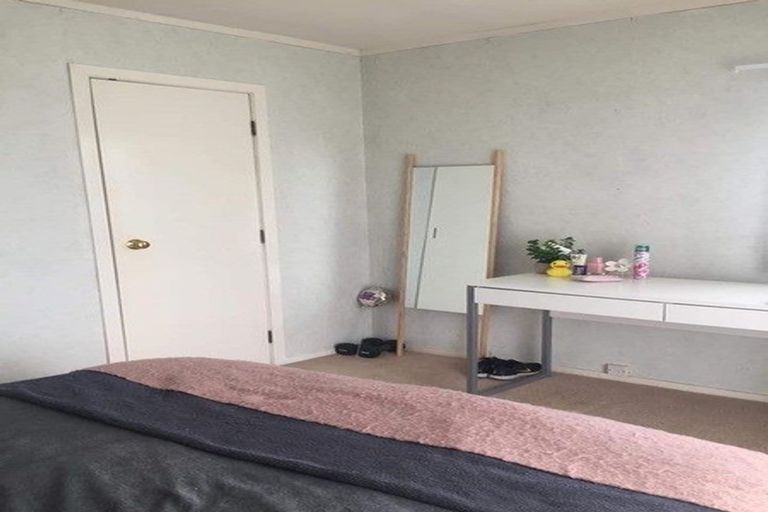 Photo of property in 2/12 Millen Avenue, Pakuranga, Auckland, 2010