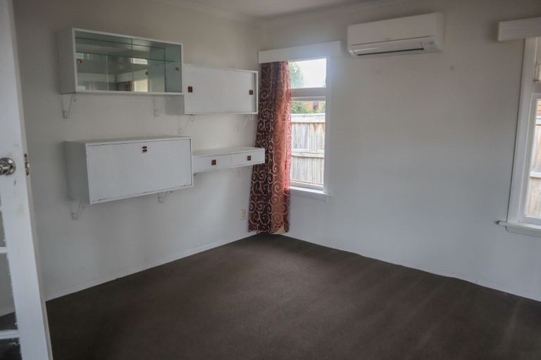 Photo of property in 153 Ilam Road, Ilam, Christchurch, 8041