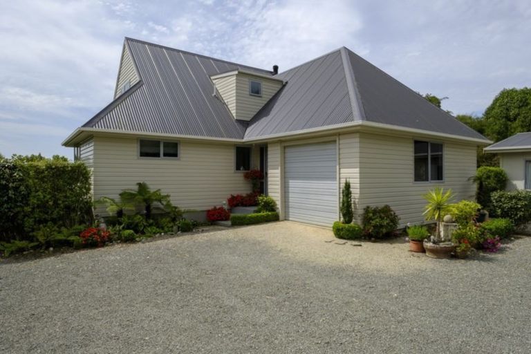 Property details for 70 Haven Street, Moeraki, Palmerston, 9482