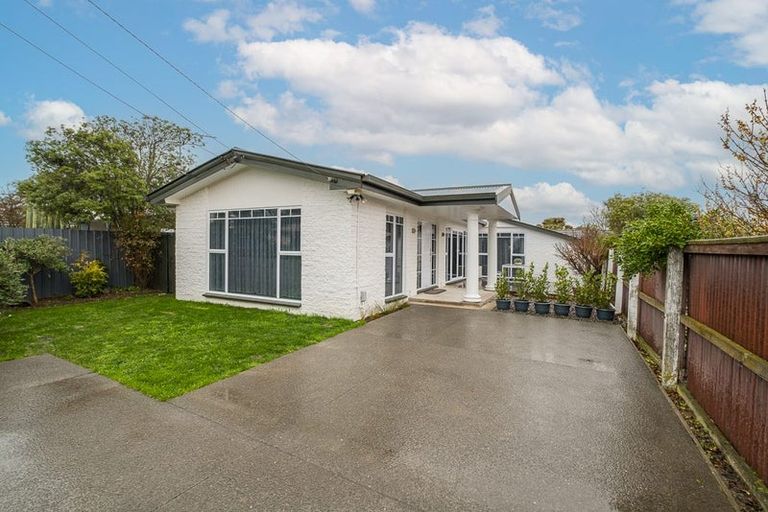 Photo of property in 175 Beach Road, North New Brighton, Christchurch, 8083