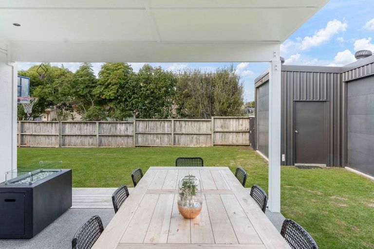 Photo of property in 105 Blane Place, Whangamata, 3620