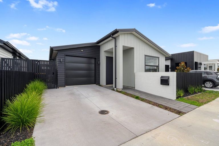 Photo of property in 12 Huriana Crescent, Te Puke, 3119