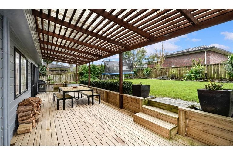 Photo of property in 6 Tokay Place, Huapai, Kumeu, 0810
