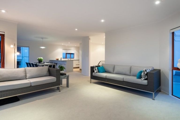 Photo of property in 126a Marine Parade, Mount Maunganui, 3116