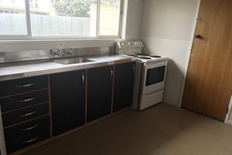 Photo of property in 1/37 Wood Street, Takaro, Palmerston North, 4410