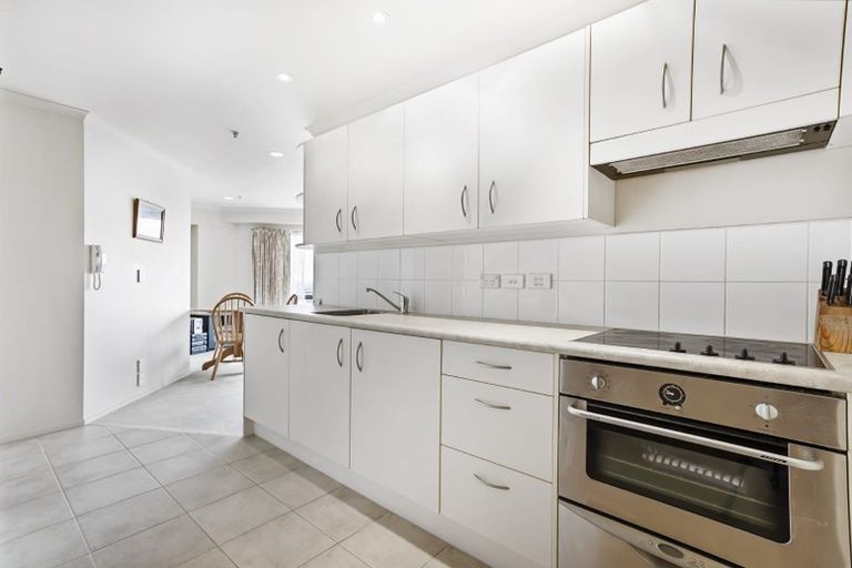 Photo of property in The Rennaissance, 11g/18 Ronwood Avenue, Manukau, Auckland, 2104