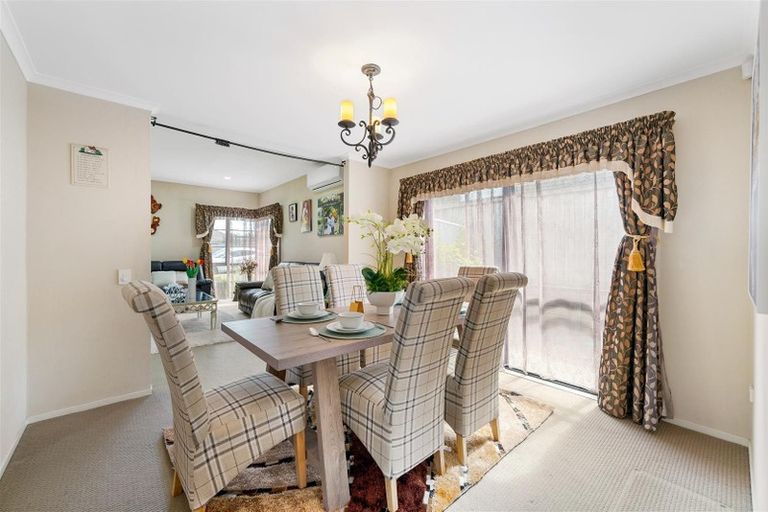 Photo of property in 98 Jeffs Road, Flat Bush, Auckland, 2016