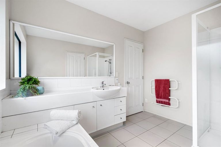 Photo of property in 531a Harewood Road, Harewood, Christchurch, 8051