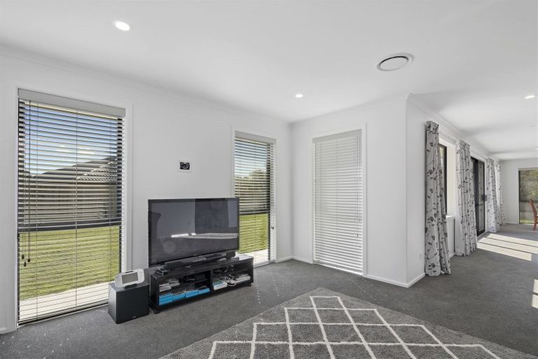 Photo of property in 3 Les Wakefield Road, Mapua, 7005