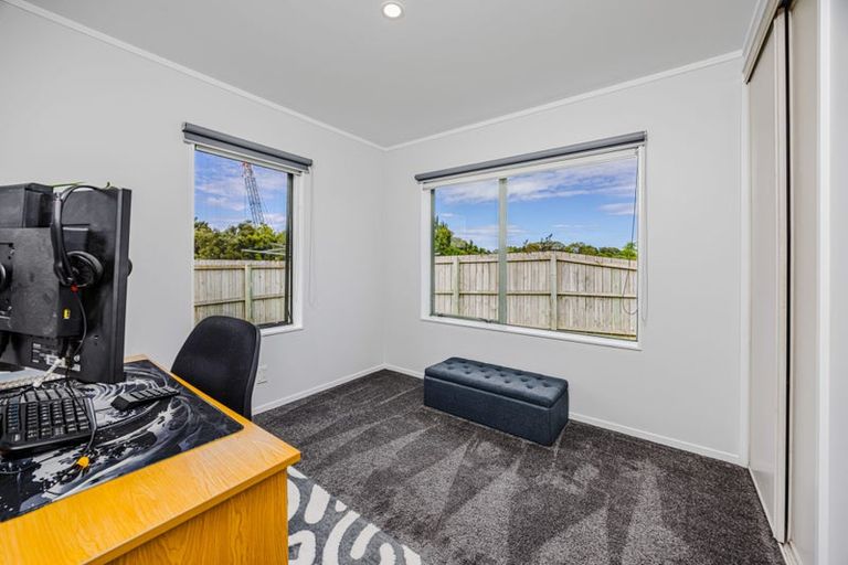 Photo of property in 47 Davington Way, Burswood, Auckland, 2013