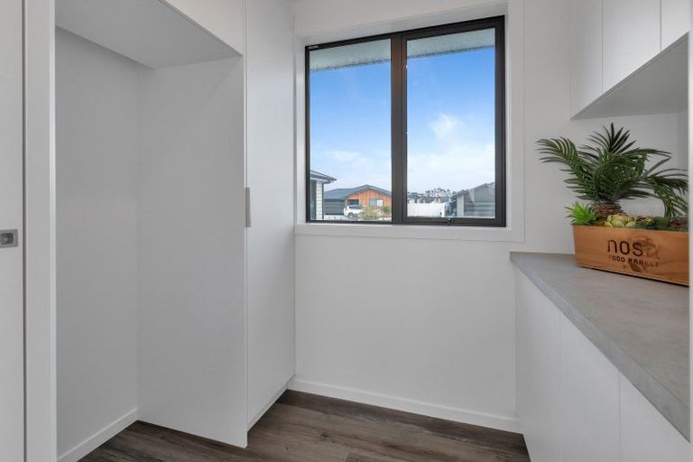 Photo of property in 31 Kapiakauri Road, One Tree Point, 0118