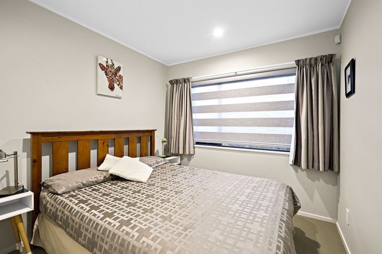 Photo of property in 2/69 Nile Road, Milford, Auckland, 0620