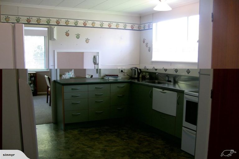 Photo of property in 20 Edwards Place, Terrace End, Palmerston North, 4410