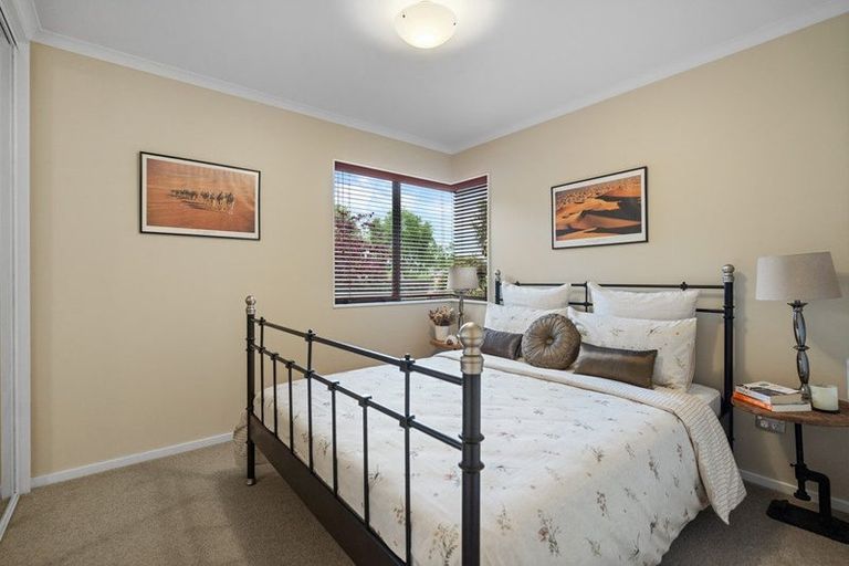 Photo of property in 11 Saint James Drive, Huntington, Hamilton, 3210