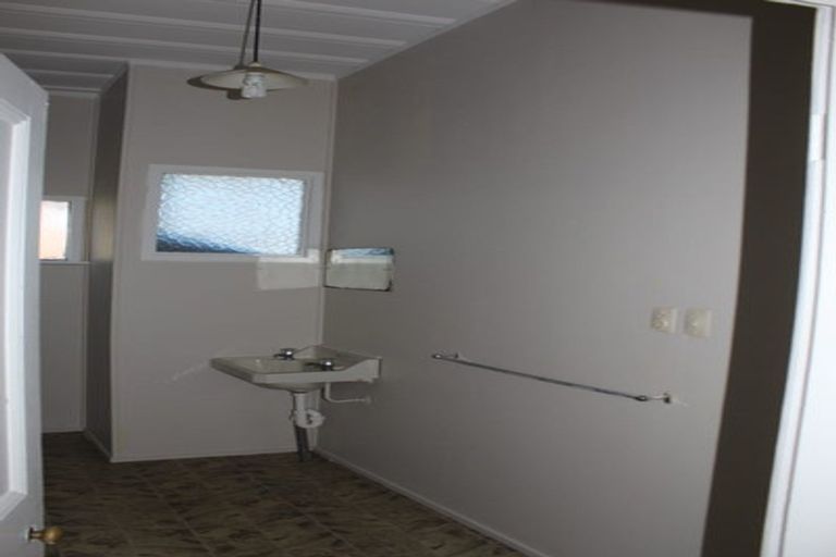 Photo of property in 7 Coles Crescent, Papakura, 2110