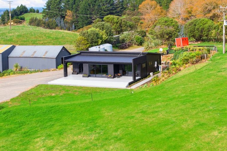 Photo of property in 535 Rangitatau Road West, Waitotara, Whanganui, 4587