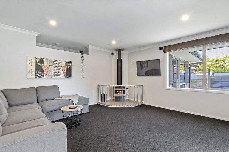 Photo of property in 14 Allendale Place, Morrinsville, 3300