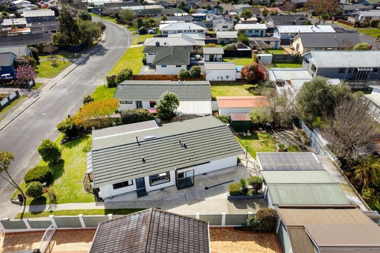 Photo of property in 8 Roband Crescent, Brown Owl, Upper Hutt, 5018