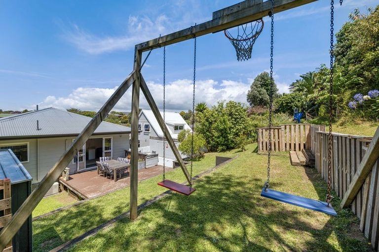 Photo of property in 74 Awanui Street, Merrilands, New Plymouth, 4312