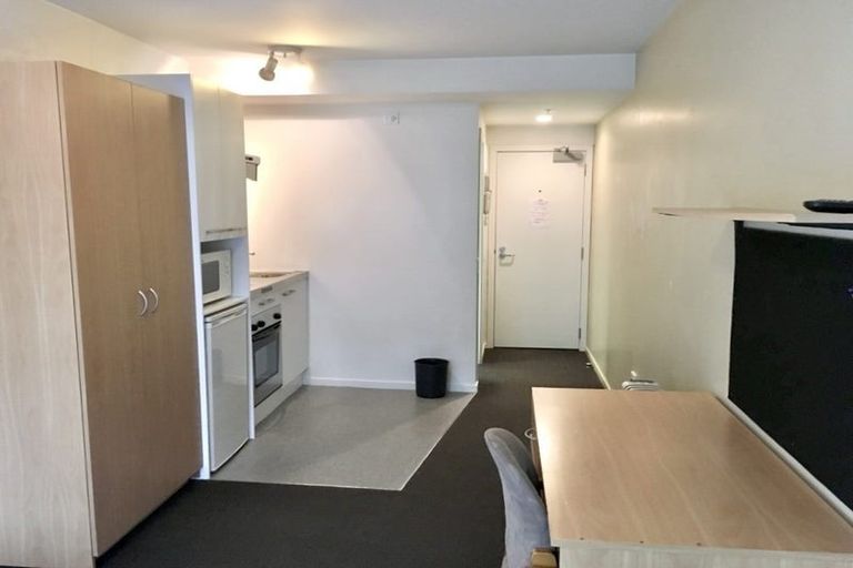 Photo of property in Orange Apartments/victoria Centr, 210/169 The Terrace, Wellington Central, Wellington, 6011