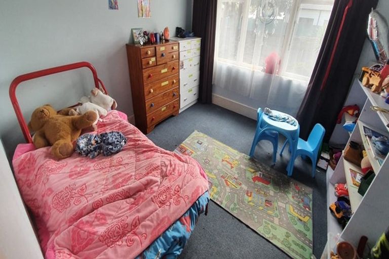 Photo of property in 77 Tilford Street, Woolston, Christchurch, 8062