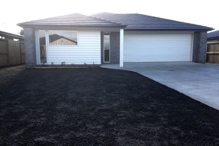 Photo of property in 19 Raiha Street, Papamoa Beach, Papamoa, 3118