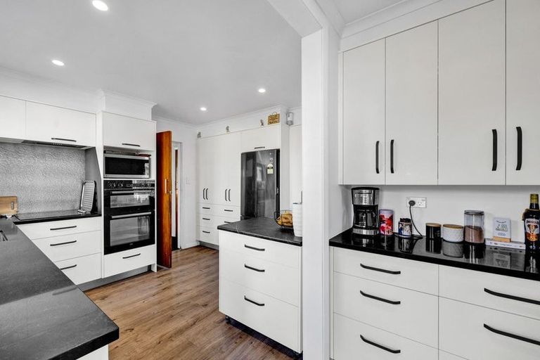 Photo of property in 23 Campbell Street, Hawera, 4610