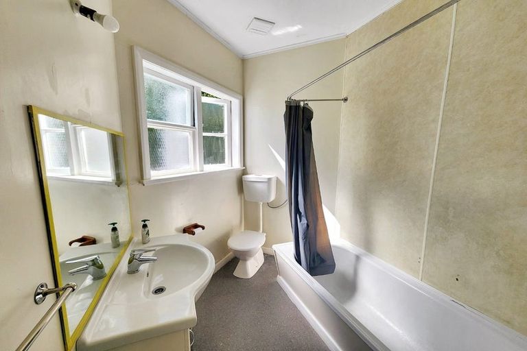 Photo of property in 66 Hall Crescent, Epuni, Lower Hutt, 5011