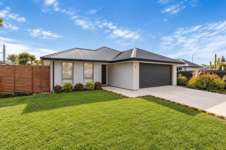 Photo of property in 14 Evesham Crescent, Spreydon, Christchurch, 8024