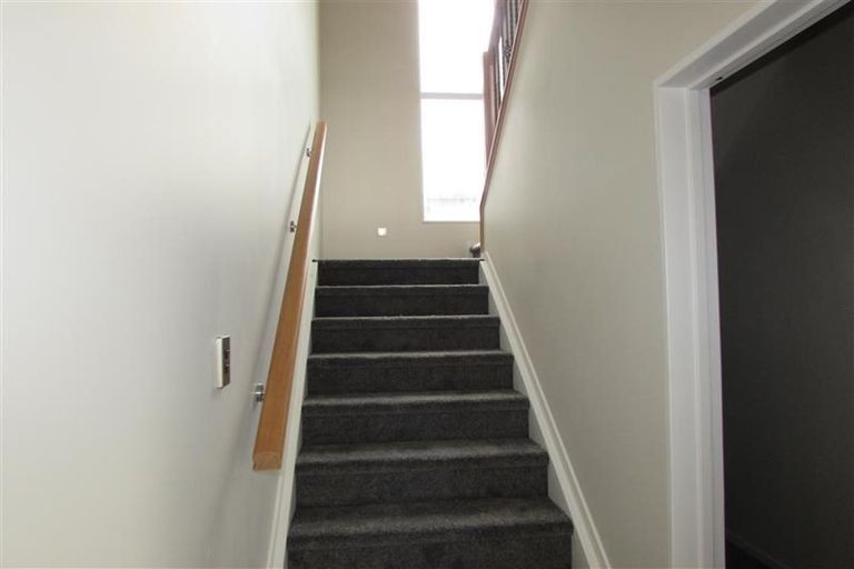 Photo of property in 38a Archers Road, Glenfield, Auckland, 0629