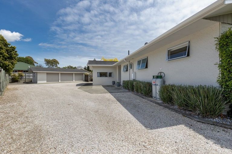 Photo of property in 16 Ashdonleigh Grove, Stoke, Nelson, 7011