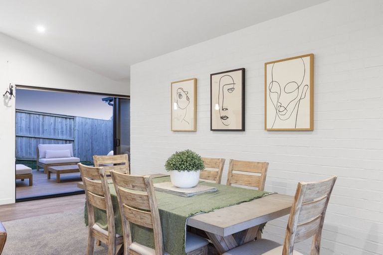 Photo of property in 18 Okataina Street, Pyes Pa, Tauranga, 3112