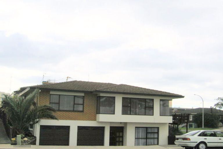 Photo of property in 9 The Mall, Mount Maunganui, 3116