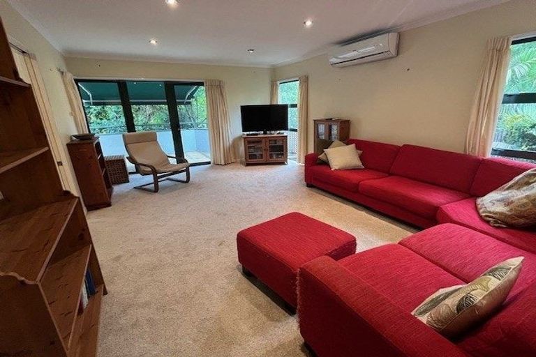 Photo of property in 2/7 Bretton Lane, Howick, Auckland, 2014