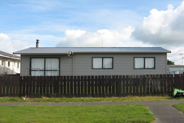 Photo of property in 7 Tainui Street, Castlecliff, Whanganui, 4501
