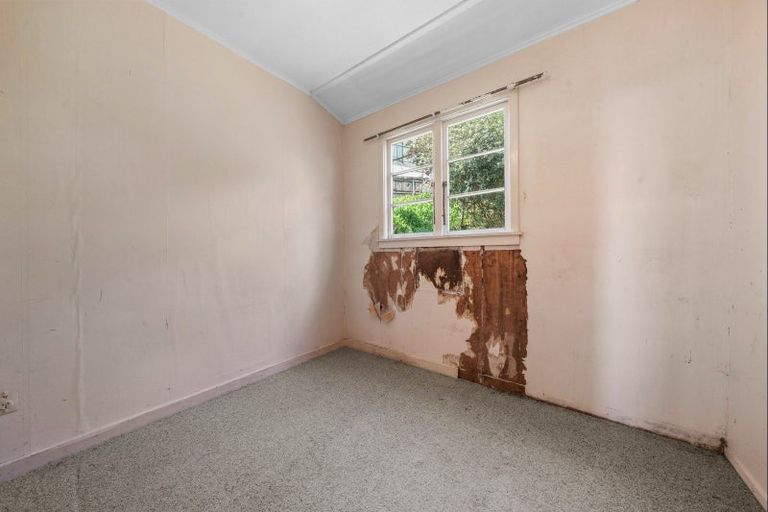 Photo of property in 159 Tukapa Street, Westown, New Plymouth, 4310