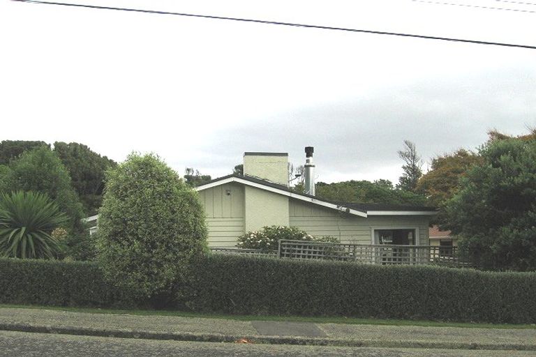 Photo of property in 14 Kereru Street, Waikanae, 5036