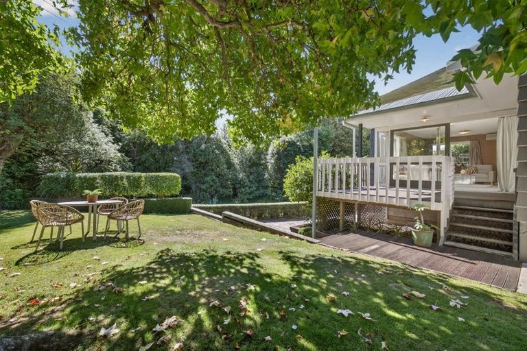 Photo of property in 19 Athol Terrace, Upper Riccarton, Christchurch, 8041