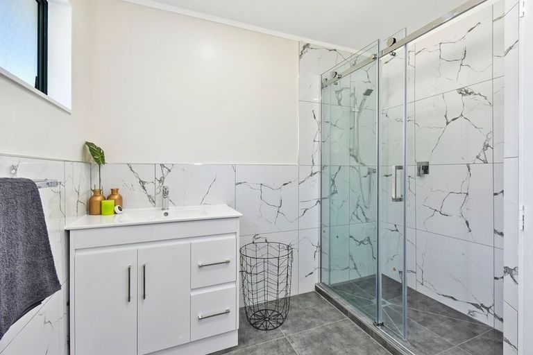 Photo of property in 21 Phoenix Place, Papatoetoe, Auckland, 2025