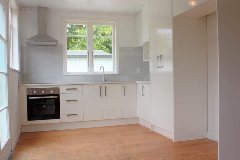 Photo of property in 55 Middlemore Crescent, Papatoetoe, Auckland, 2025