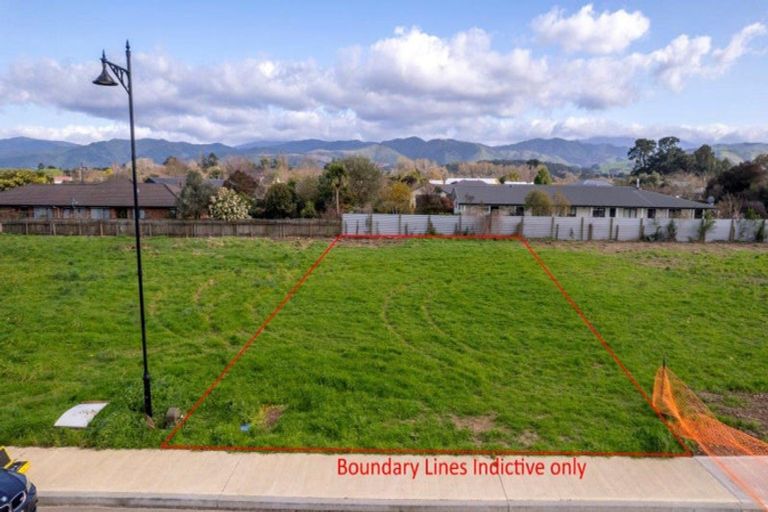 Photo of property in 23 Kakariki Crescent, Carterton, 5713