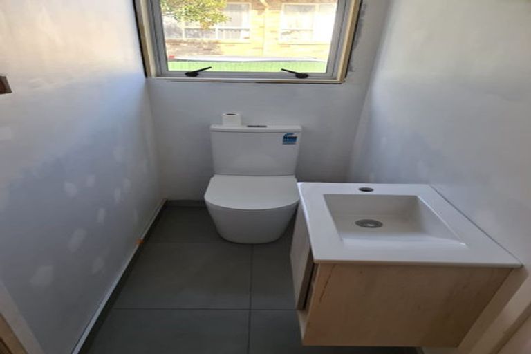 Photo of property in 122 Rowandale Avenue, Manurewa, Auckland, 2102