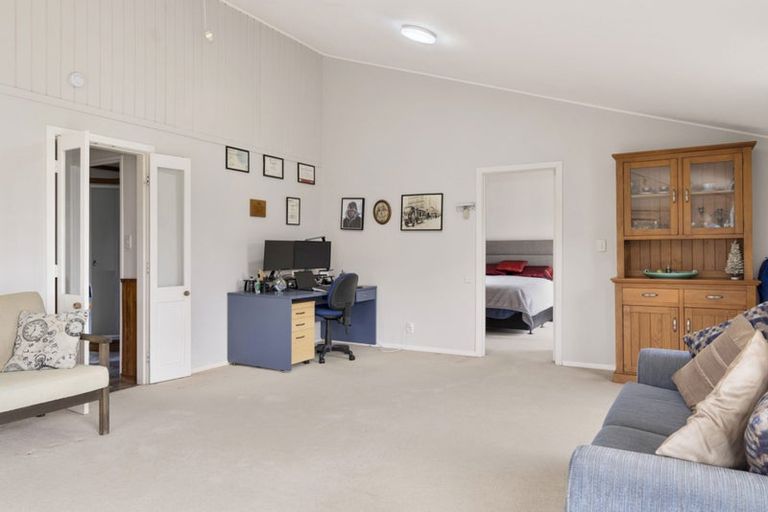 Photo of property in 225 Waitohu Valley Road, Otaki, 5583