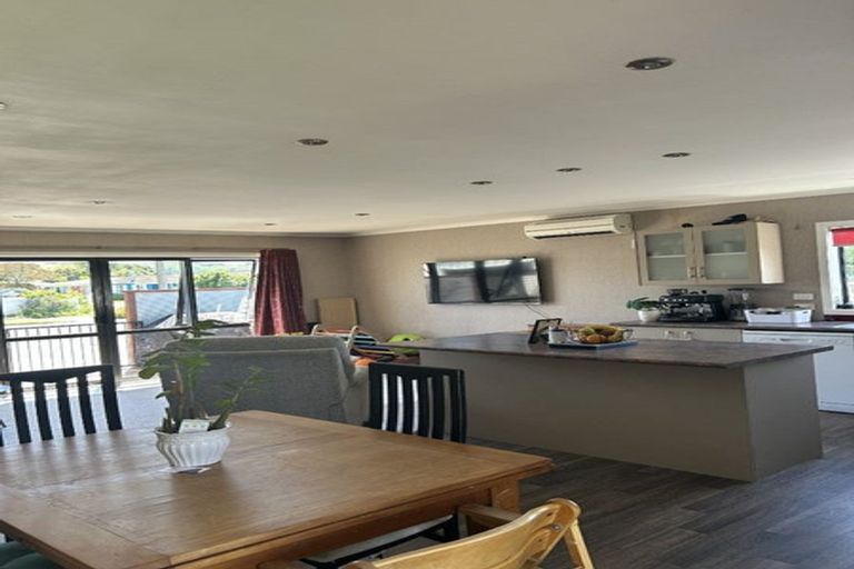 Photo of property in 100 Murphy Road, Taradale, Napier, 4112