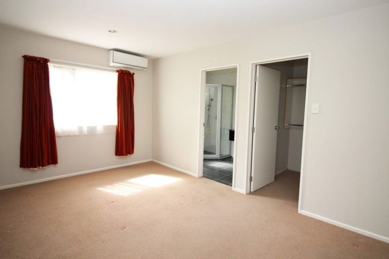 Photo of property in 18a Ennis Avenue, Pakuranga Heights, Auckland, 2010