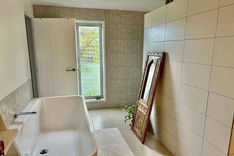 Photo of property in 50a Ocean Beach Road, Tairua, 3508